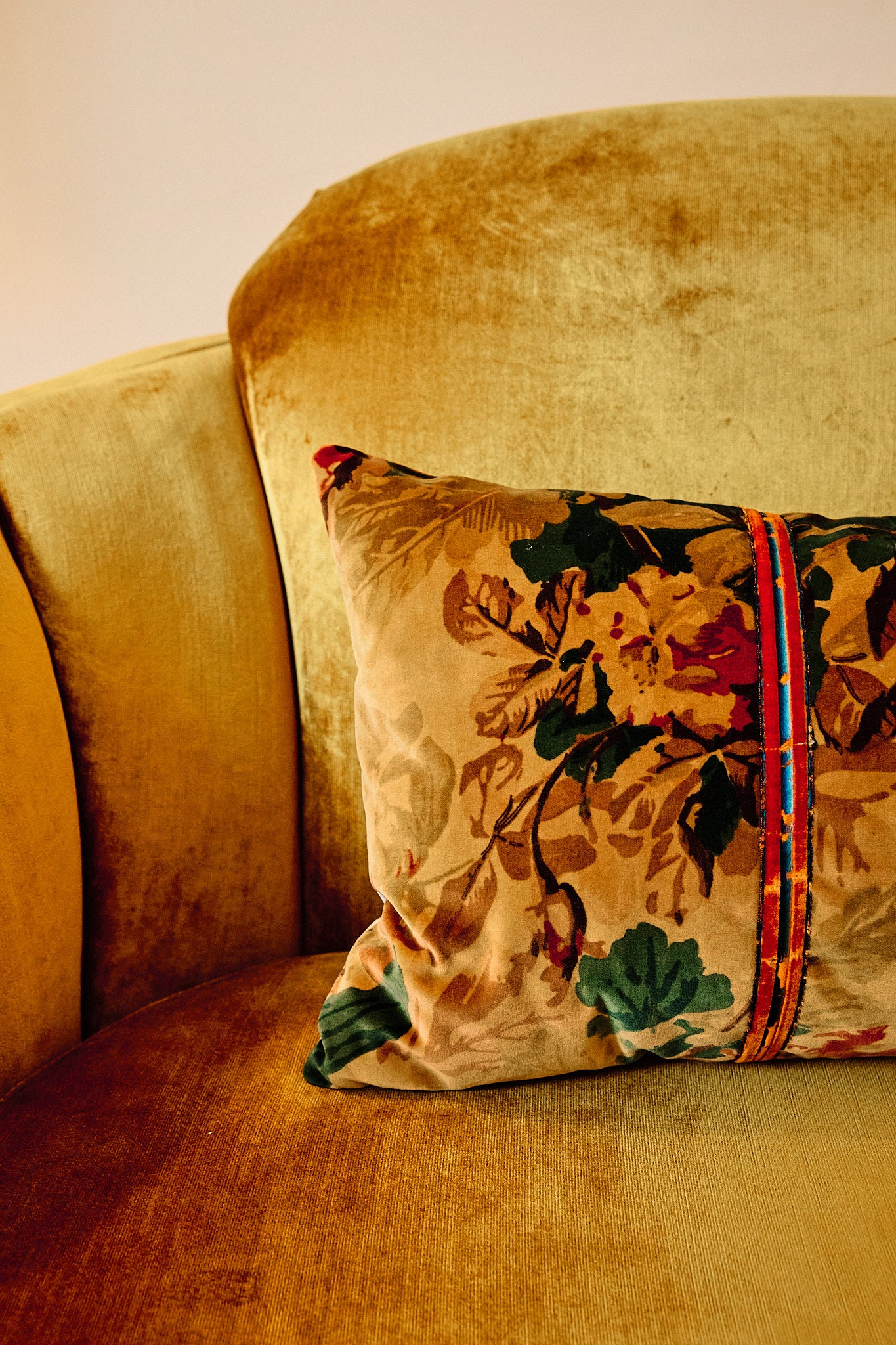 AMBROSE | antique textile collection