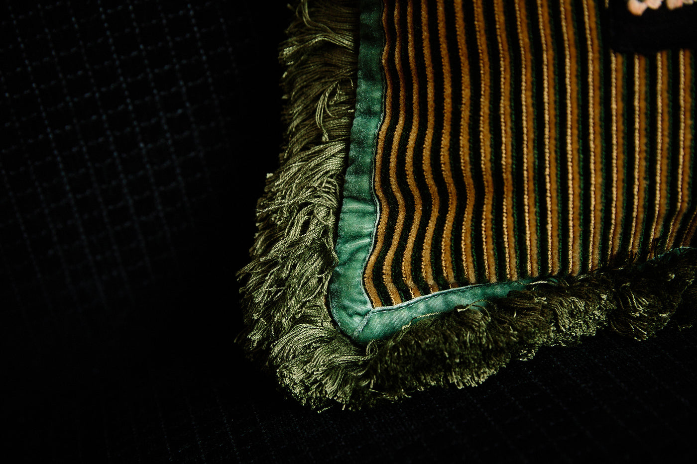 VICTOIRE | antique textile collection
