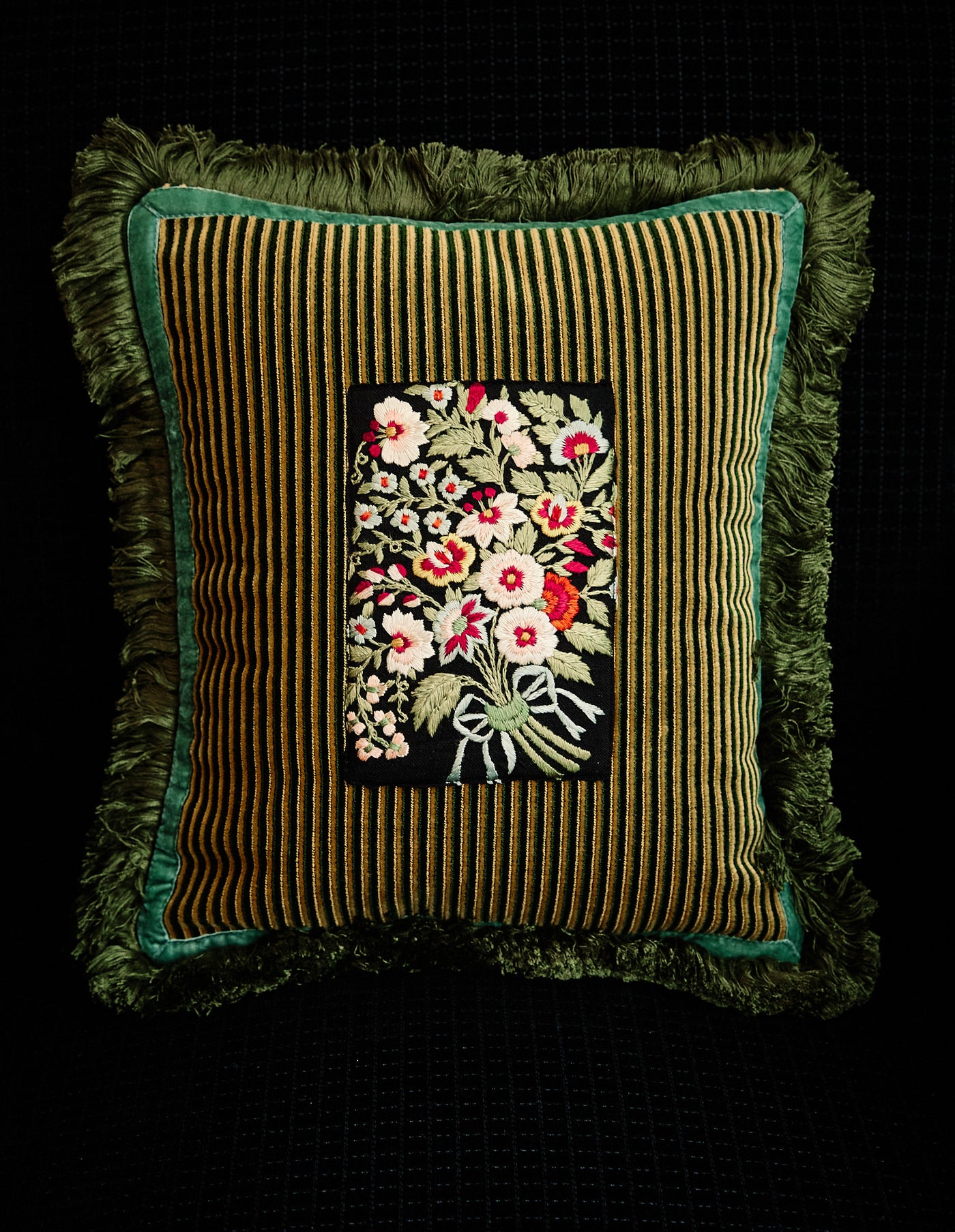 VICTOIRE | antique textile collection