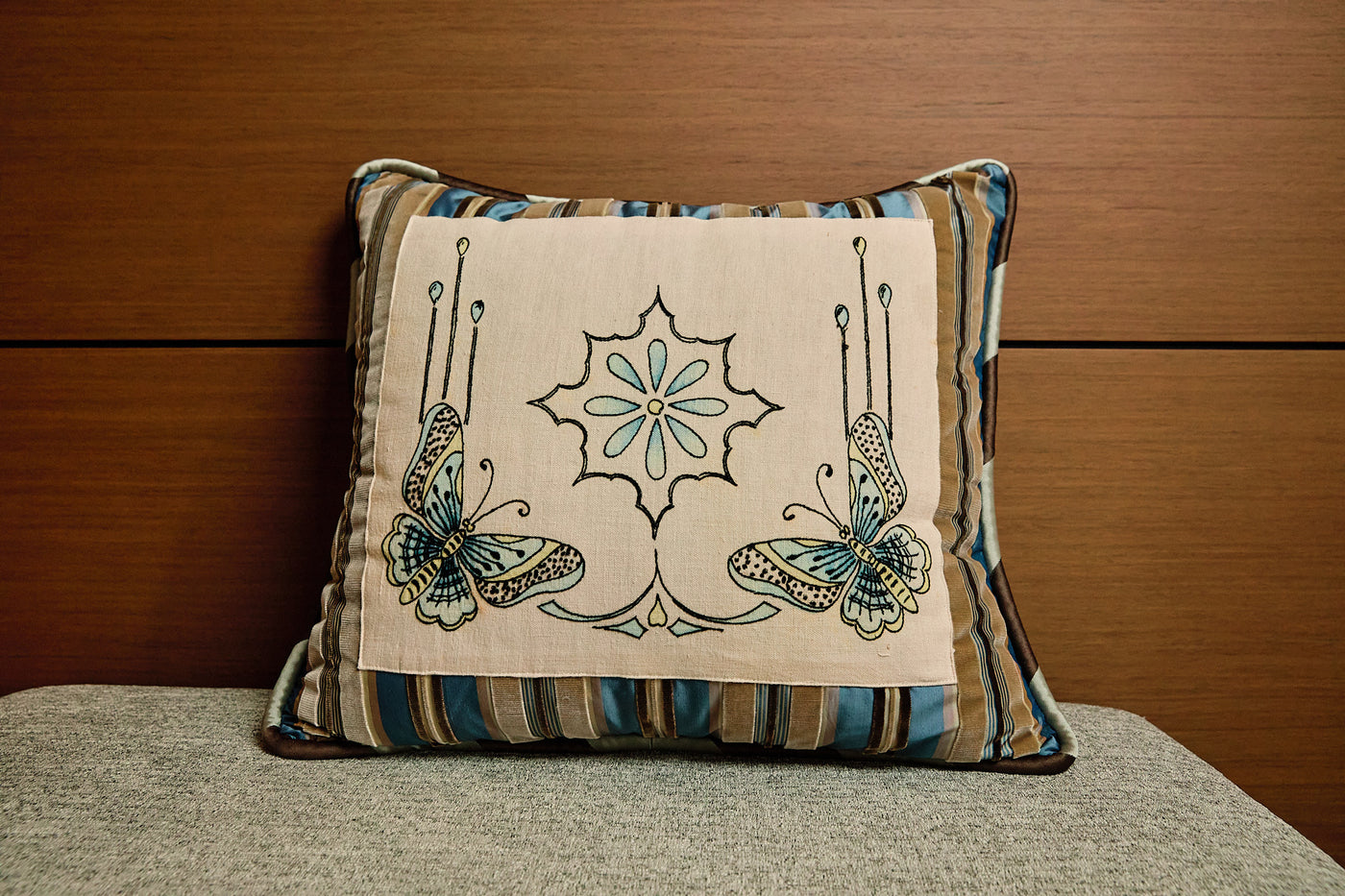 LEONARD | antique textile collection